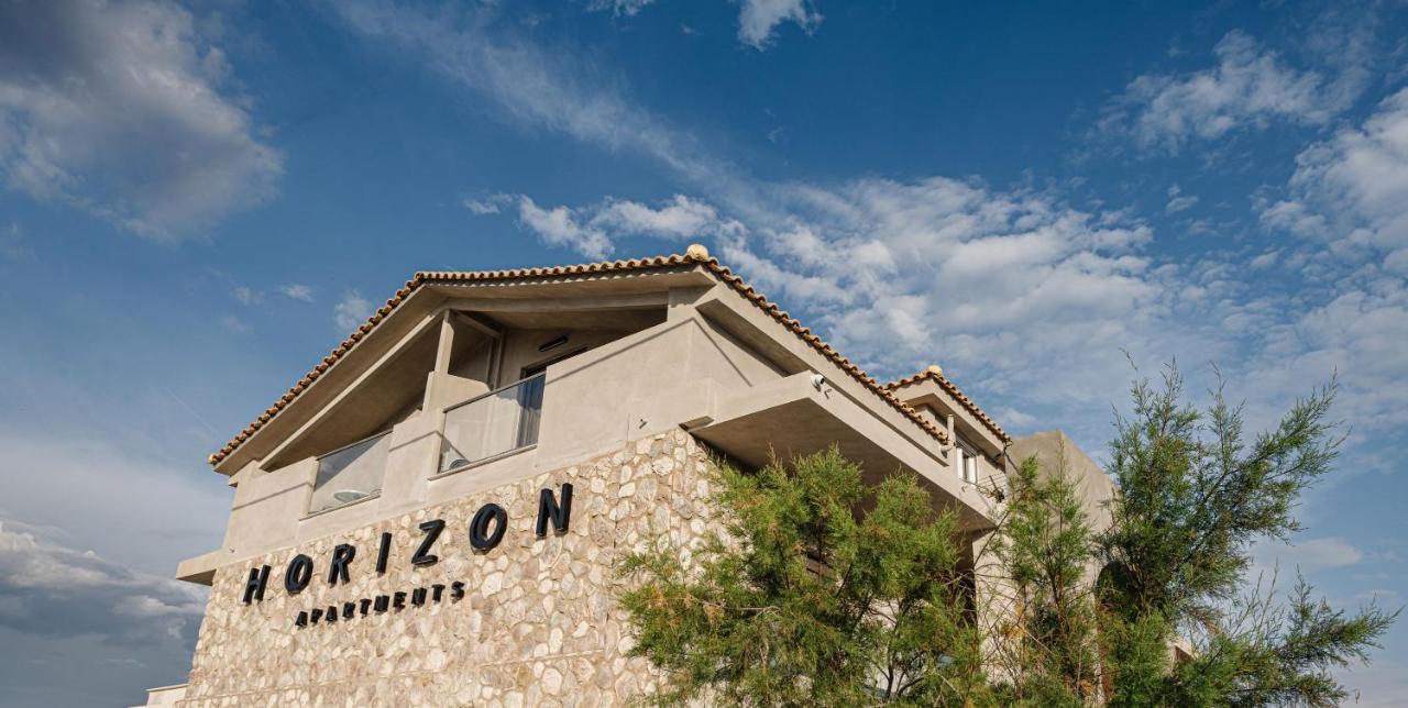 Horizon - Beachfront Luxury, By Zantewize