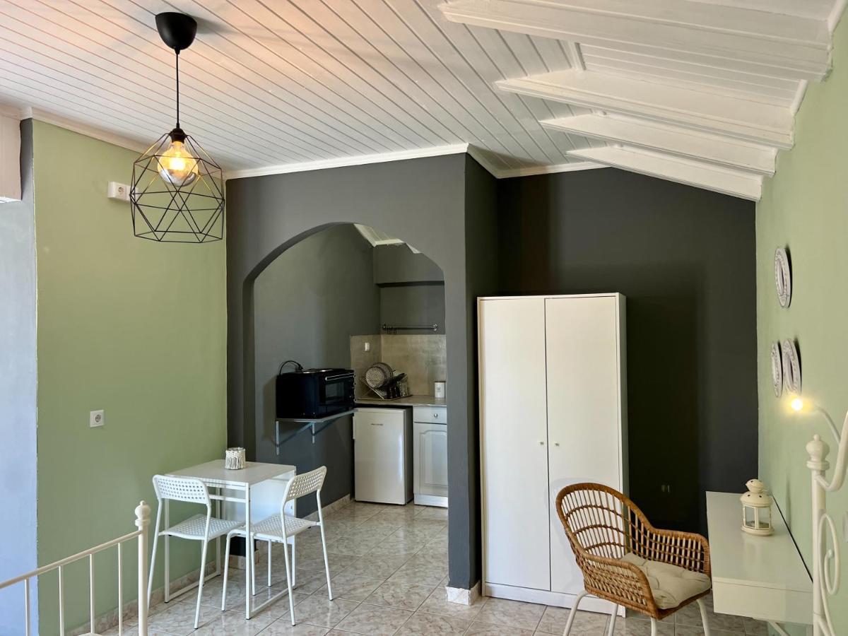 Issos Aparthotel *