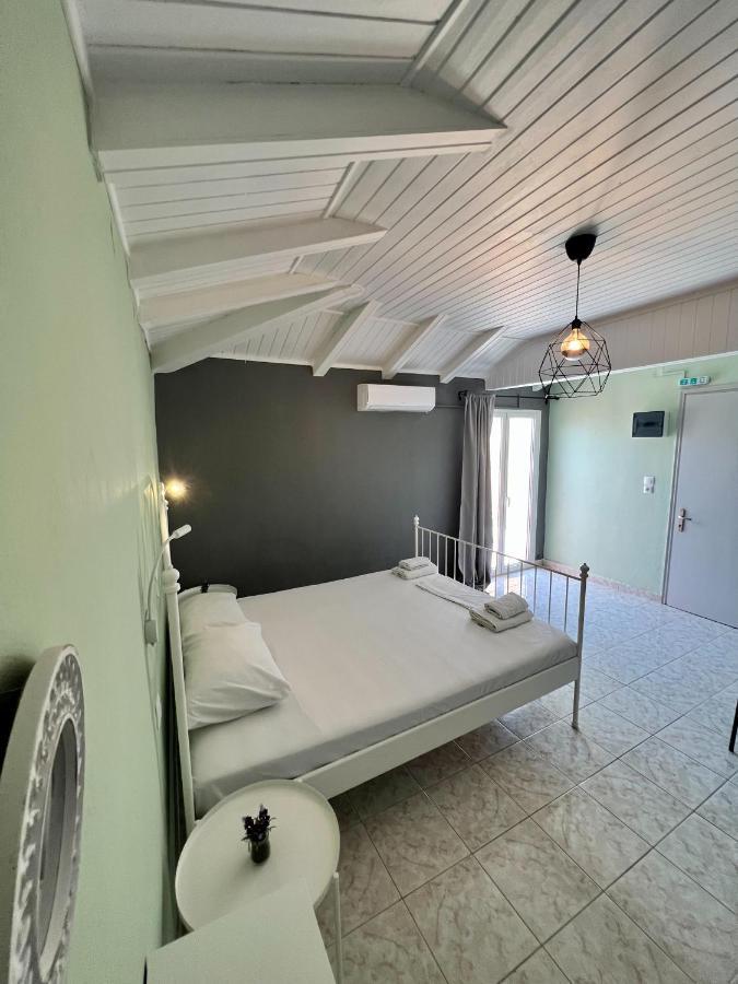 Aparthotel Issos
