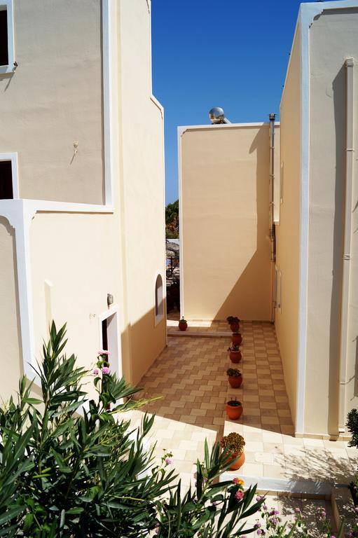 Angira 3* Kamari (Santorini)