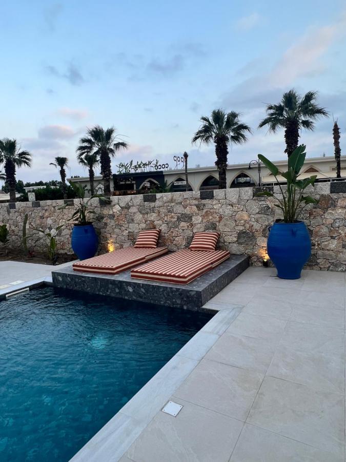 Cora With Private Pool 200m To The *