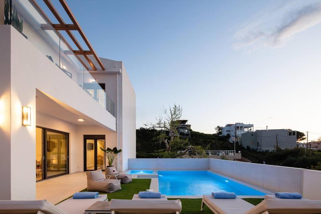 Kayo, The Ultimate Accomodation! * Panormos (Crete)