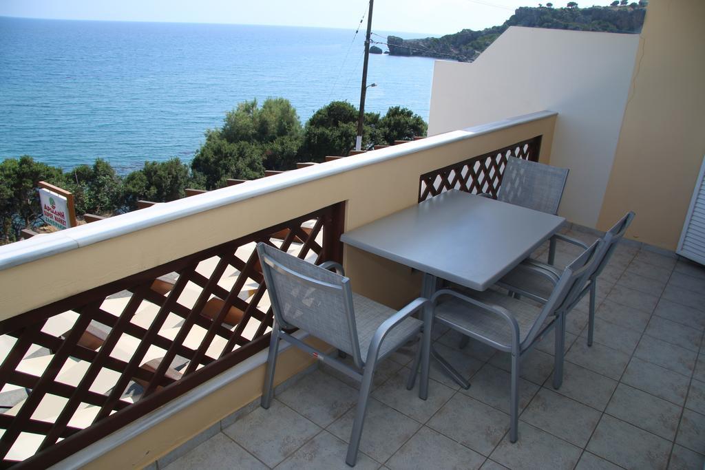 Santa Marina Apartment *