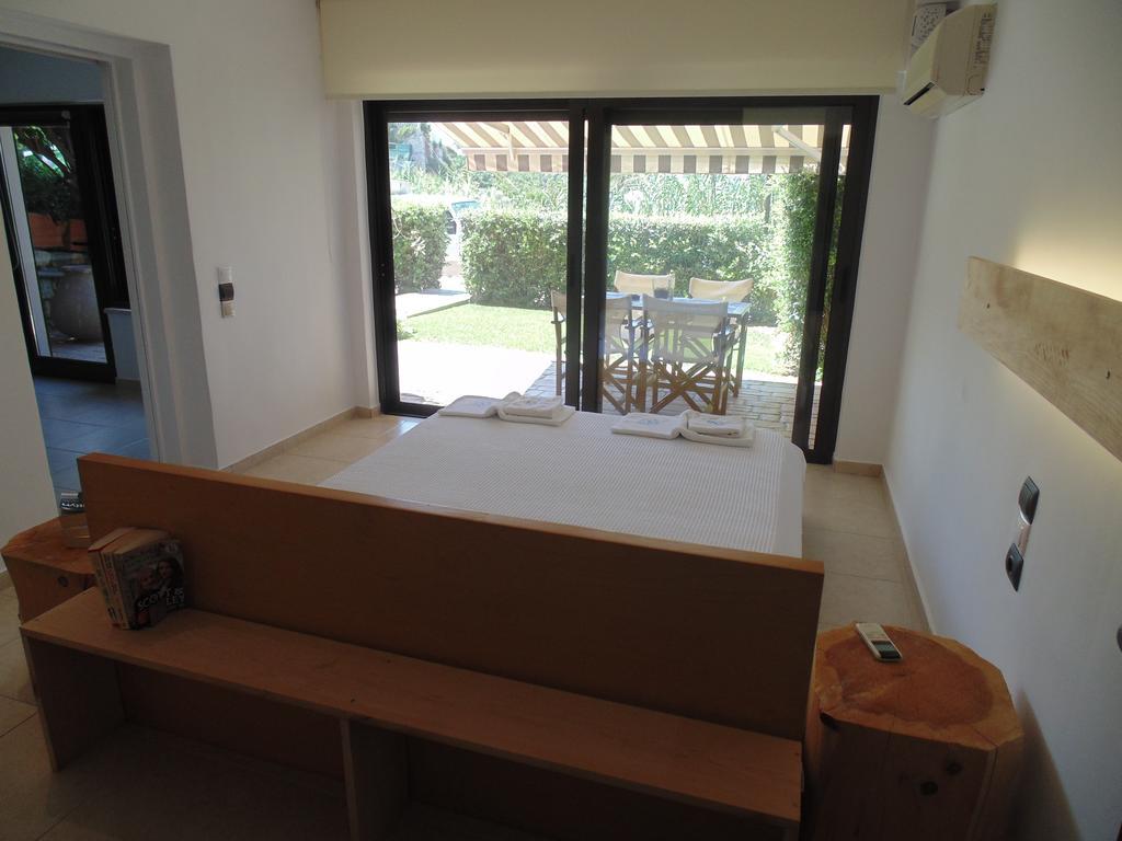 Achillion Villas Aparthotel