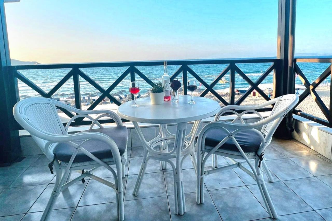Troulis Seaside Aparthotel 3*