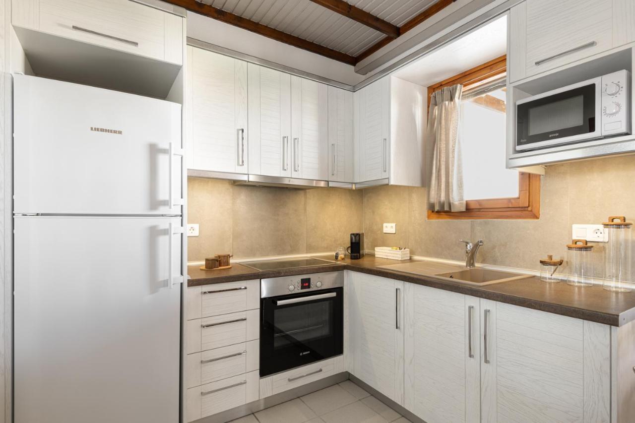 Trikorfo Aparthotel Gerakini