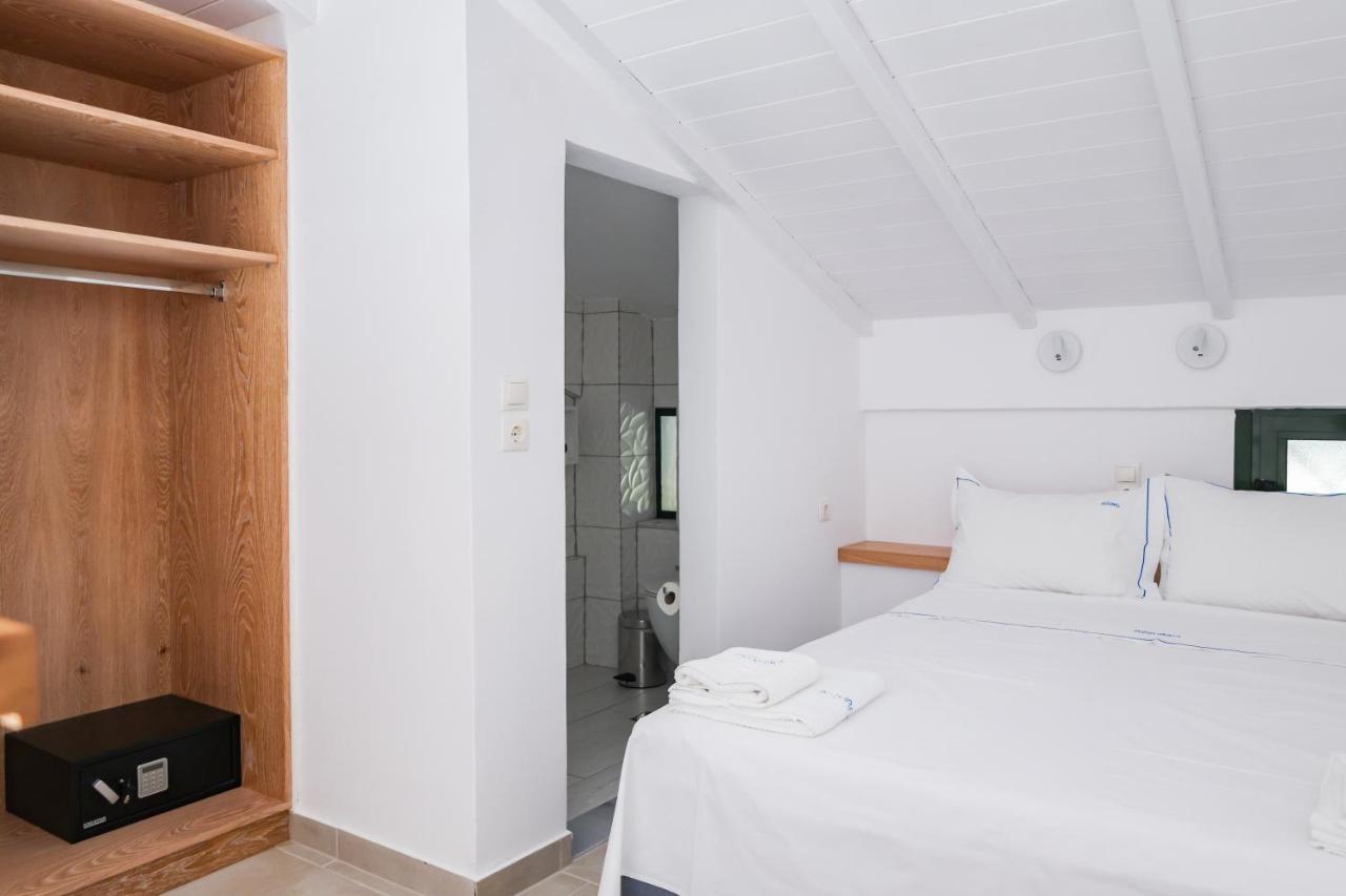 Azzurro Hotel *