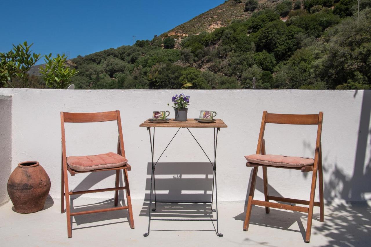 Feneri 3 -cozy Rustic 20' From *