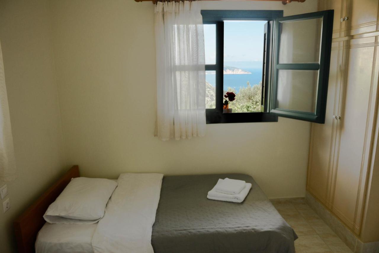 Perfetto - Myrtos View *