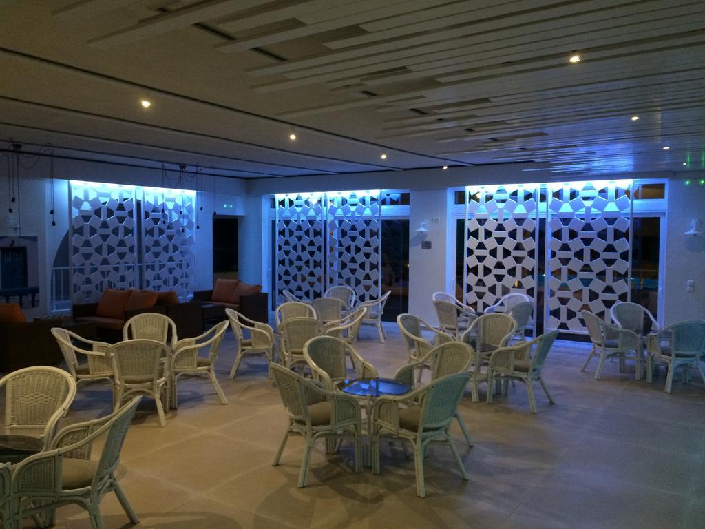 Irina Aparthotel 3*