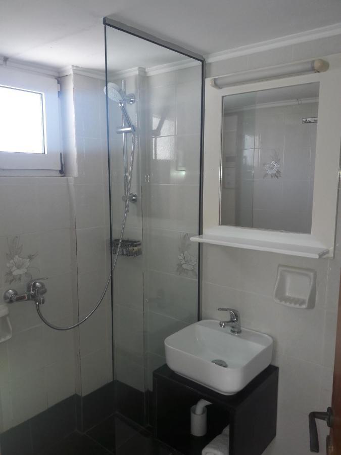 Ambrosia Apartment *