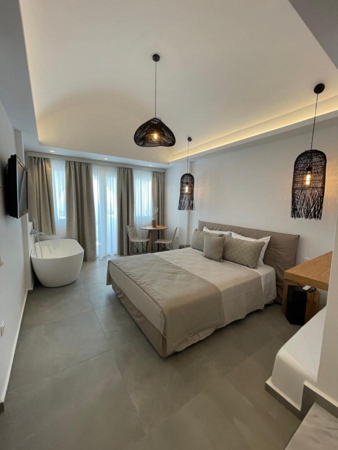 Galatia Hotel Fira (Santorini)