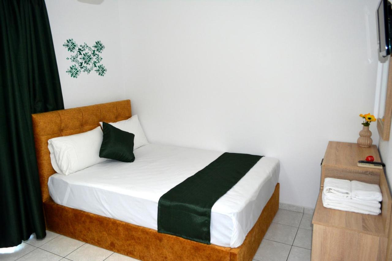 Apartment Chrissi Ammoudia Toroni