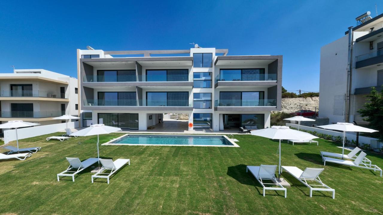 Aquarama Pool Apartment *