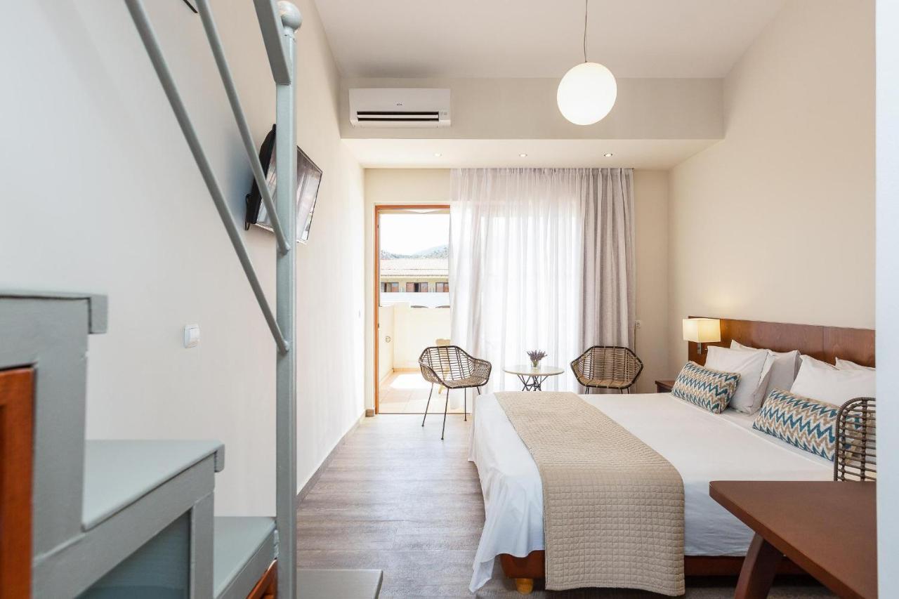 Theartemis Palace Hotel