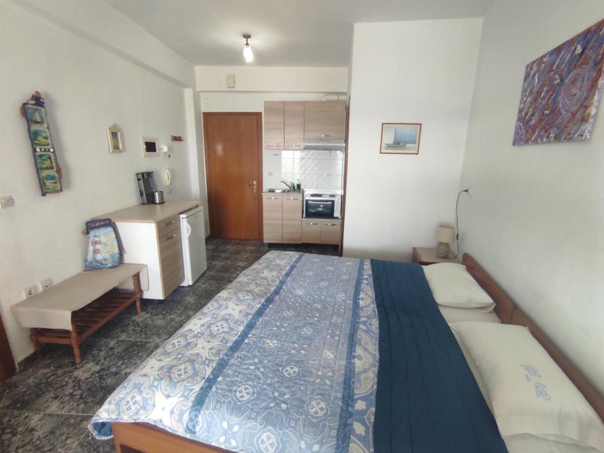 Aparthotel Peristerianos Nea Skioni