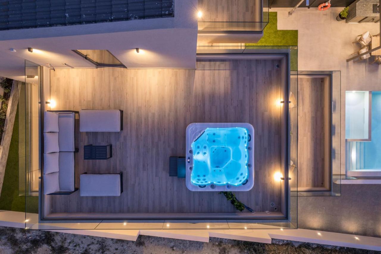 Ekphrasis With Sea View And Jacuzzi * Ravdhoukha