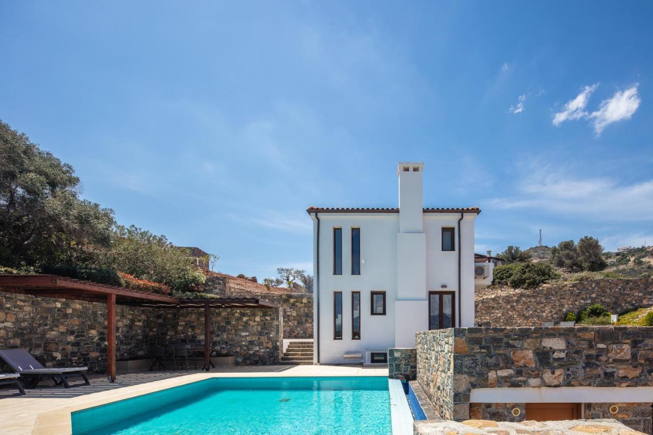 Maris Elounda (Crete)