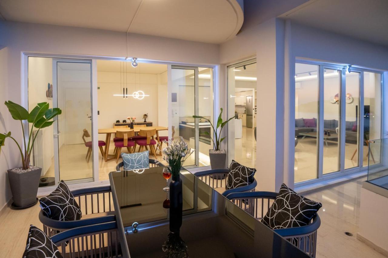 Lost In The View, Luxury With Seaview