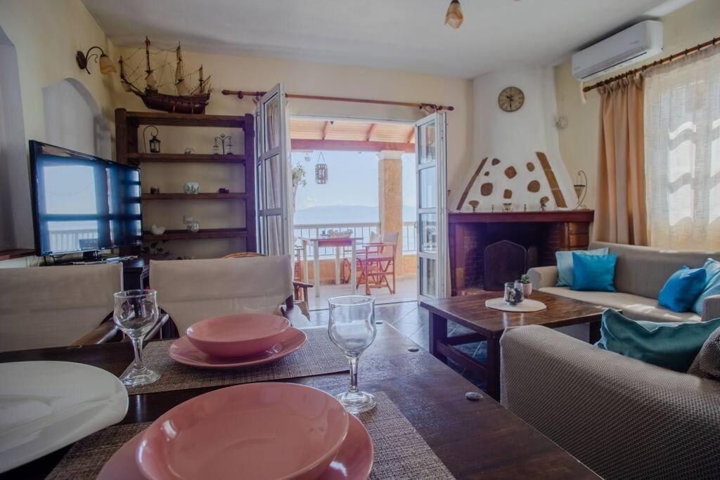 Holiday home Kohyli Beachfront House