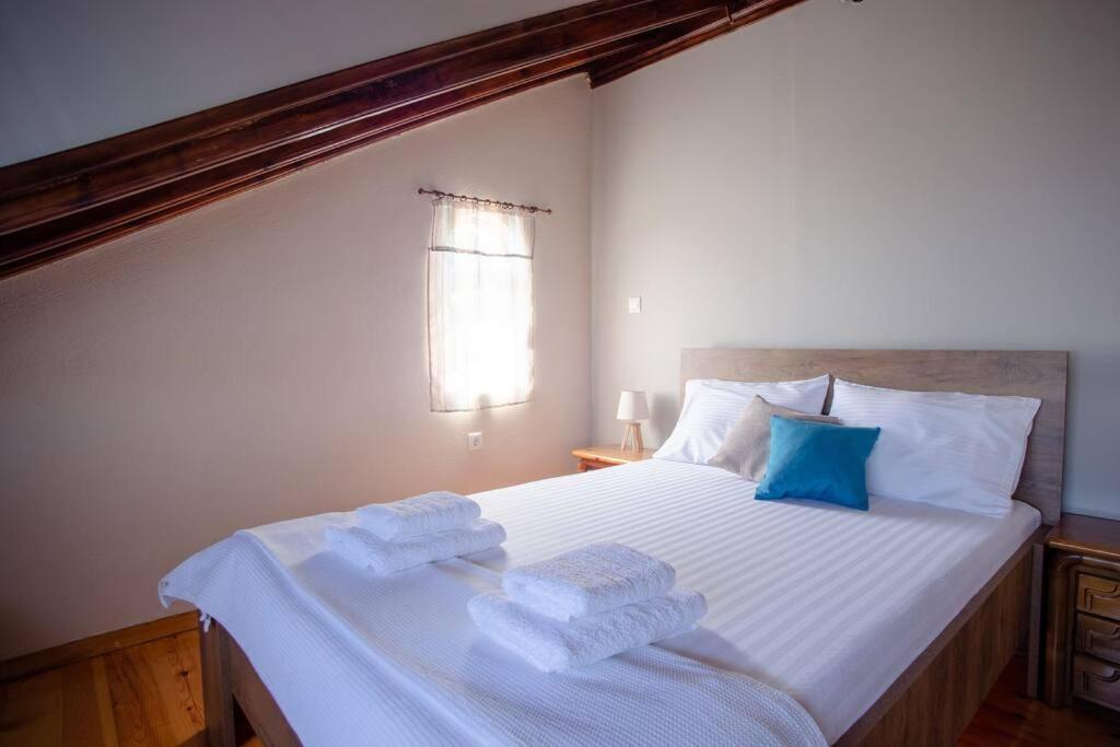 Kohyli Beachfront House Holiday home *