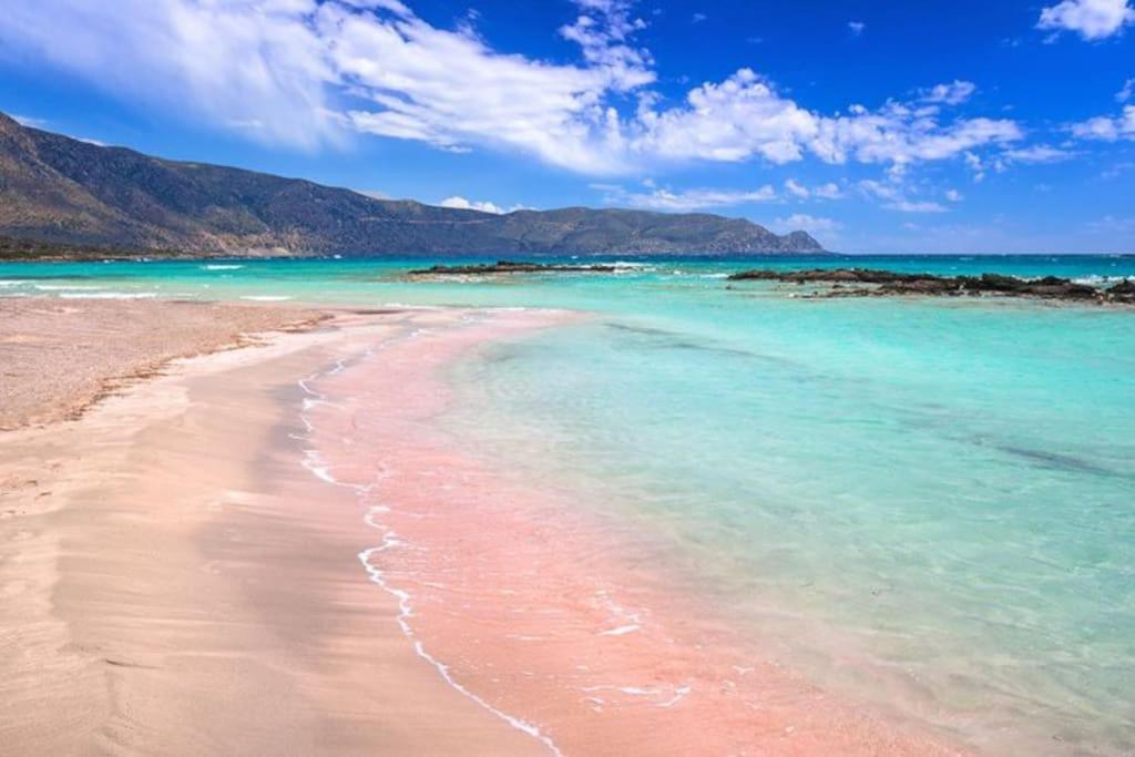 Staffed, Unique And Luxurious Coastal In Beautiful Anidri,