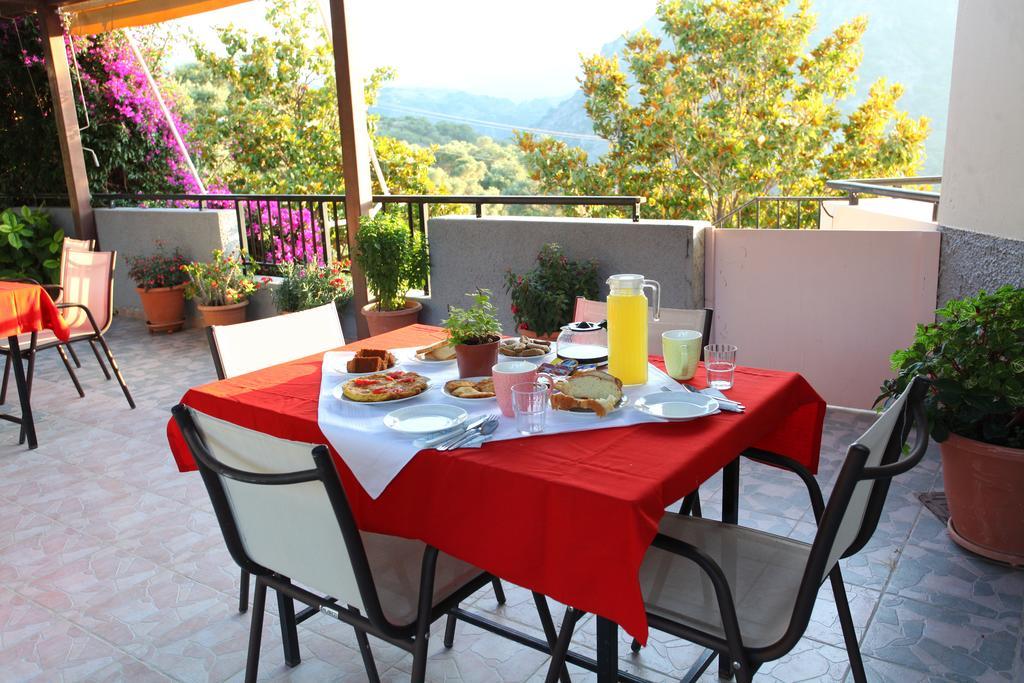 Bed & Breakfast Maria Argiroupolis