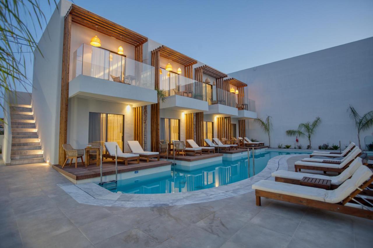 Galazio Aparthotel 4*