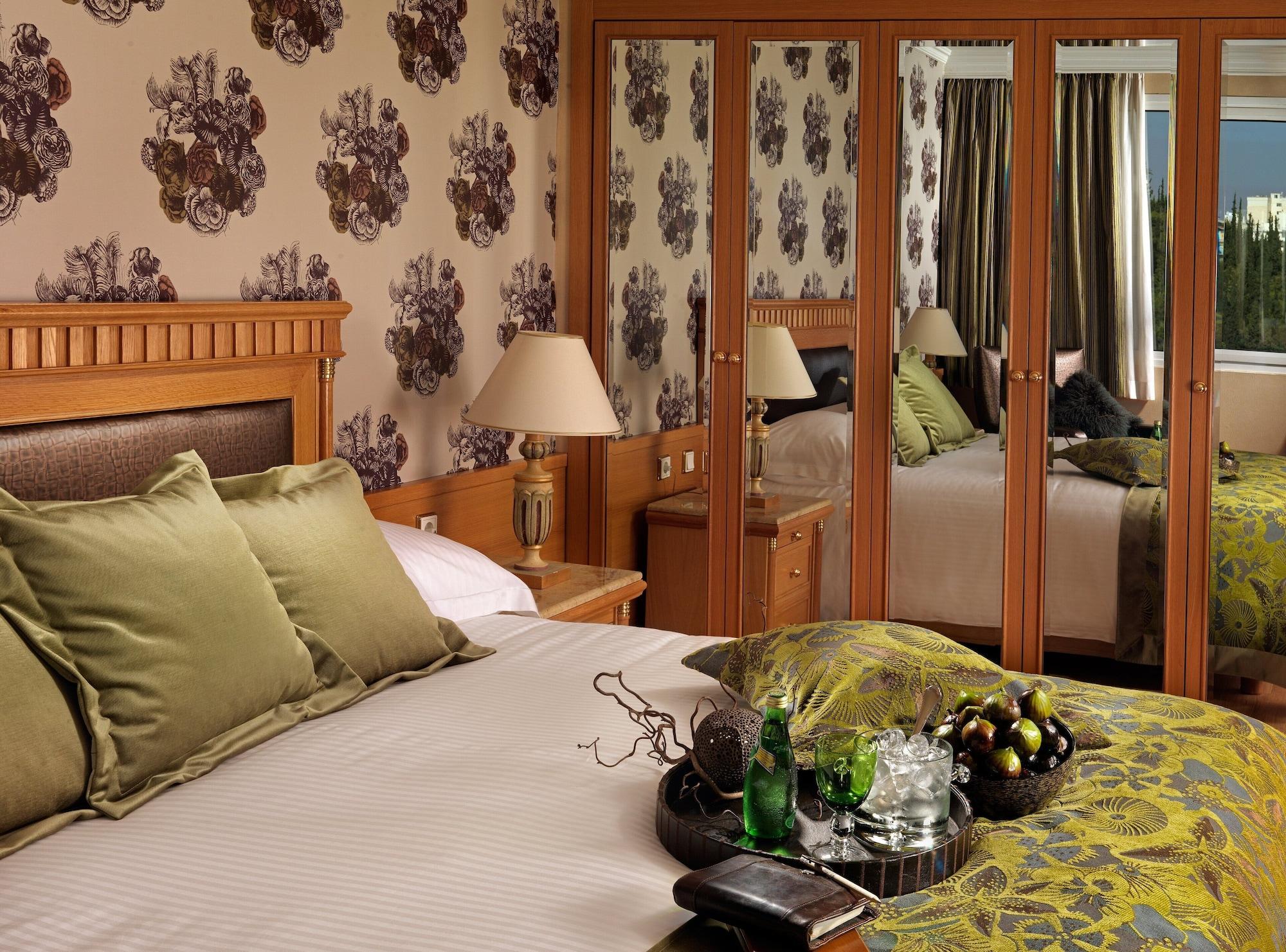 Hotel Divani Caravel 5*