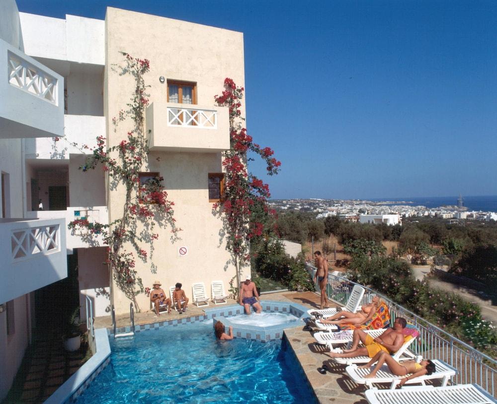 Romantica Aparthotel