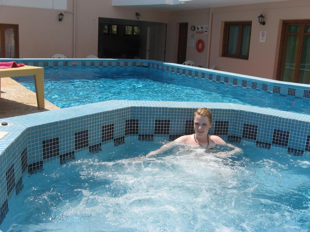Aparthotel Romantica