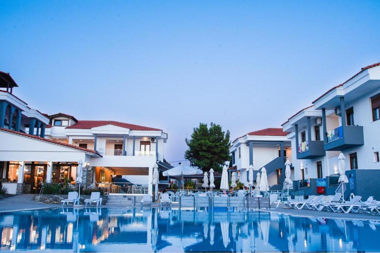 Acrotel Lily Ann Village