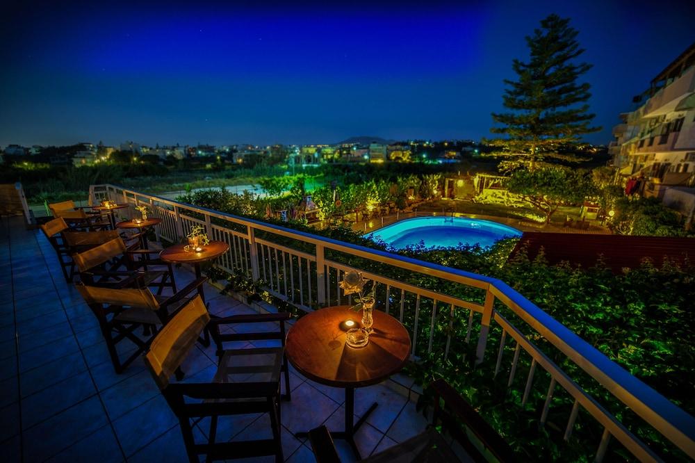 Hotel Roxani