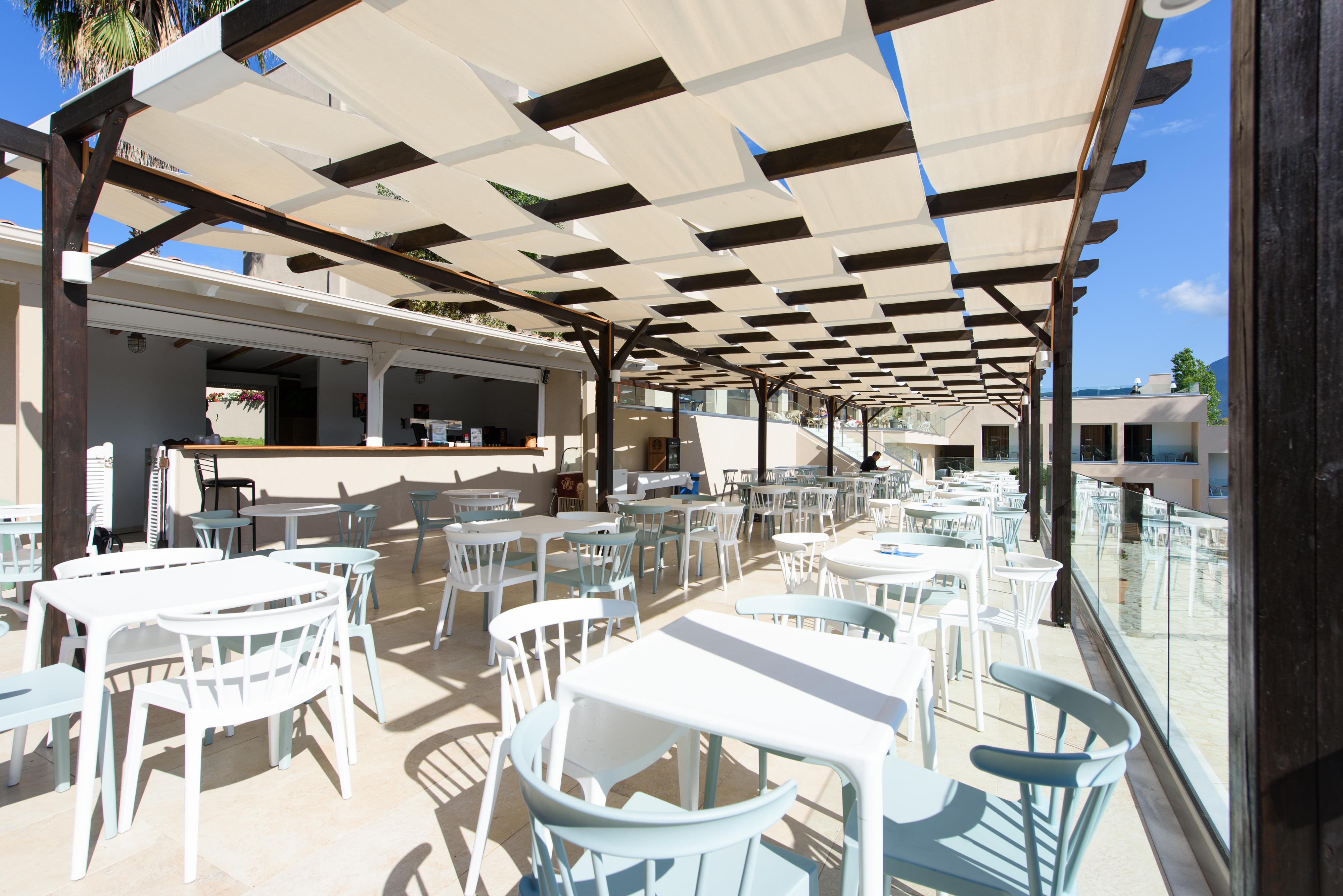 Iolida Corfu By Smile Dassia (Corfu)