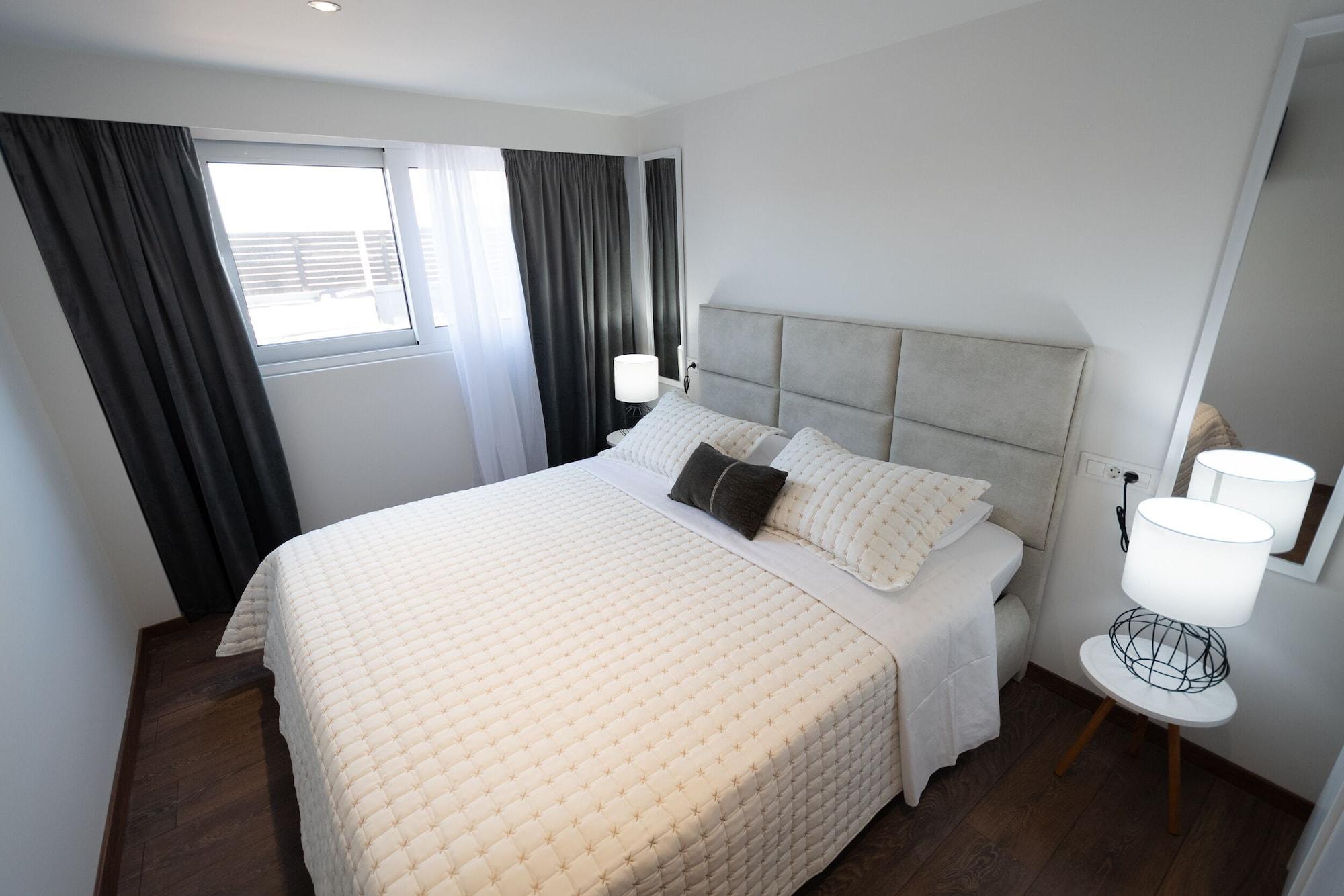 Lydia Hotel 3*