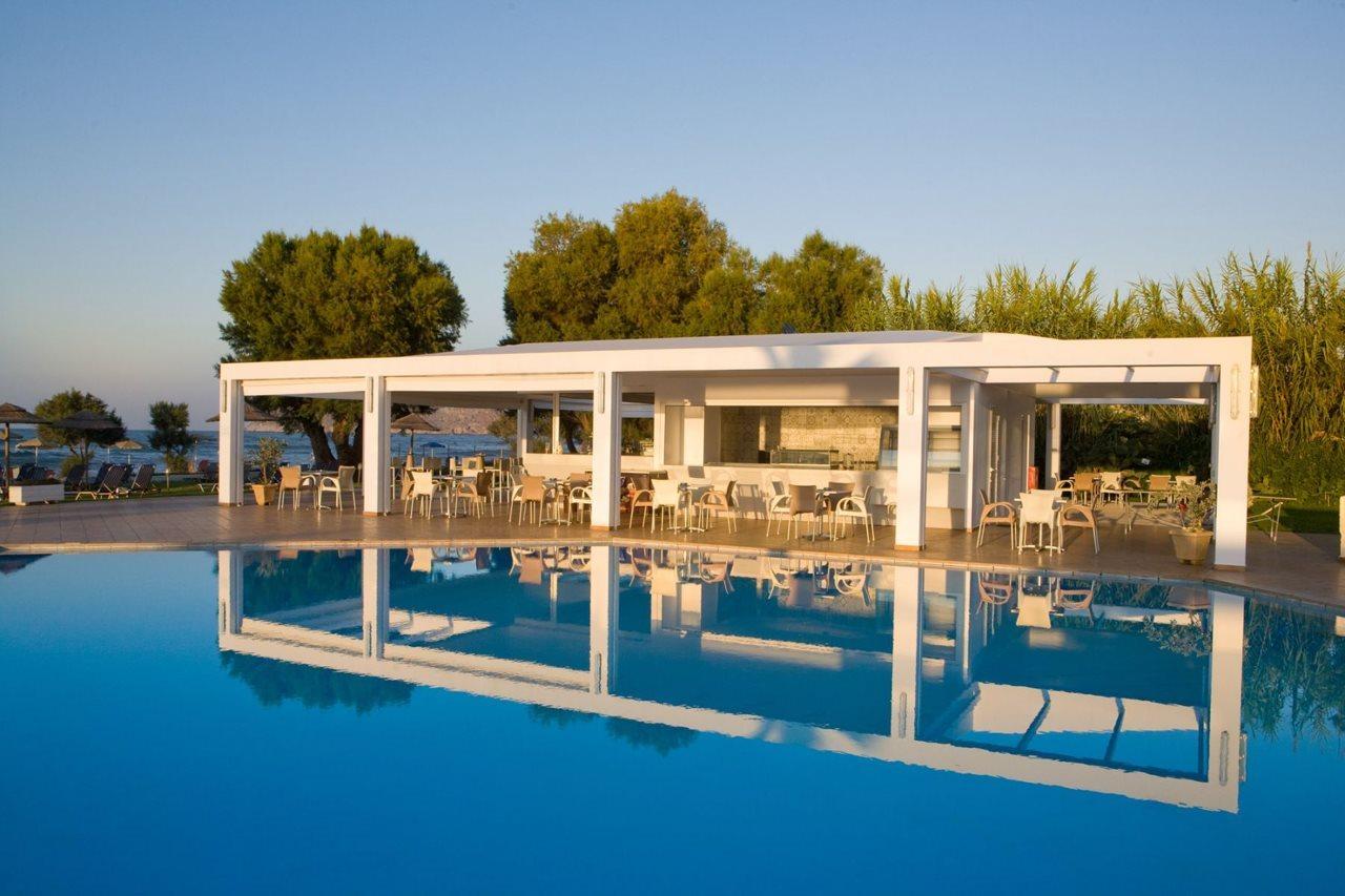 Geraniotis And Hotel Platanias (Crete)