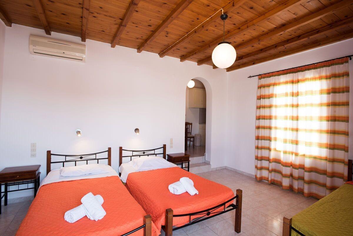 Guest house Marina Blue Ornos (Mykonos)