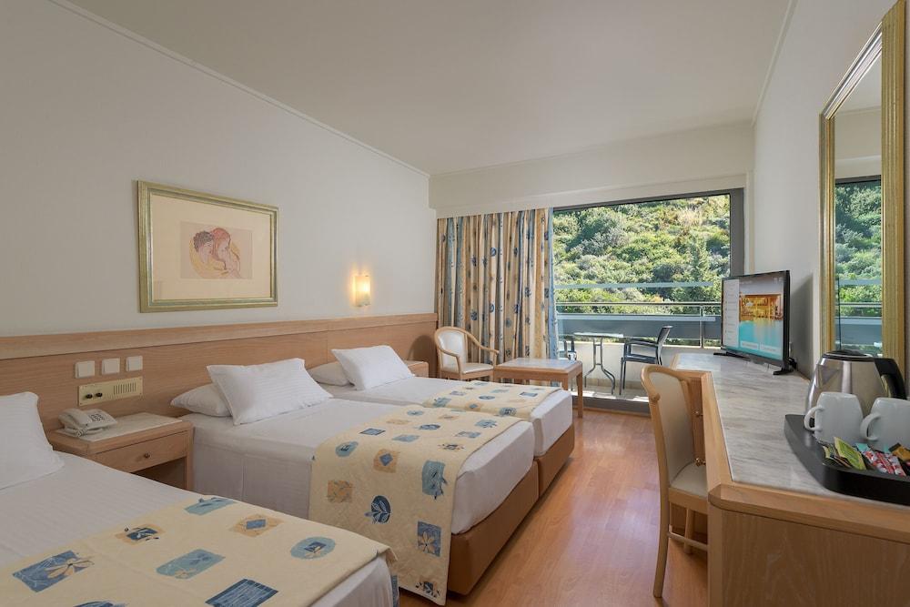 Oceanis Hotel