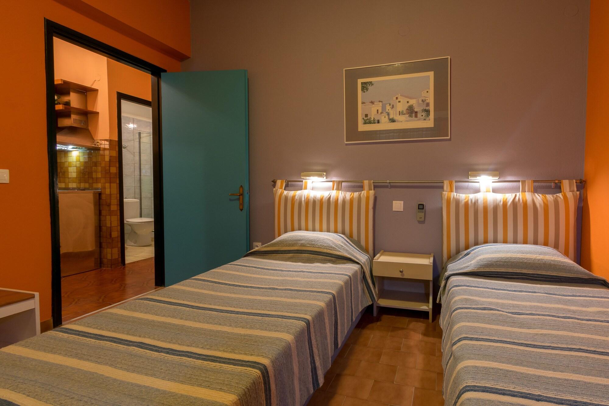 Yannis Aparthotel
