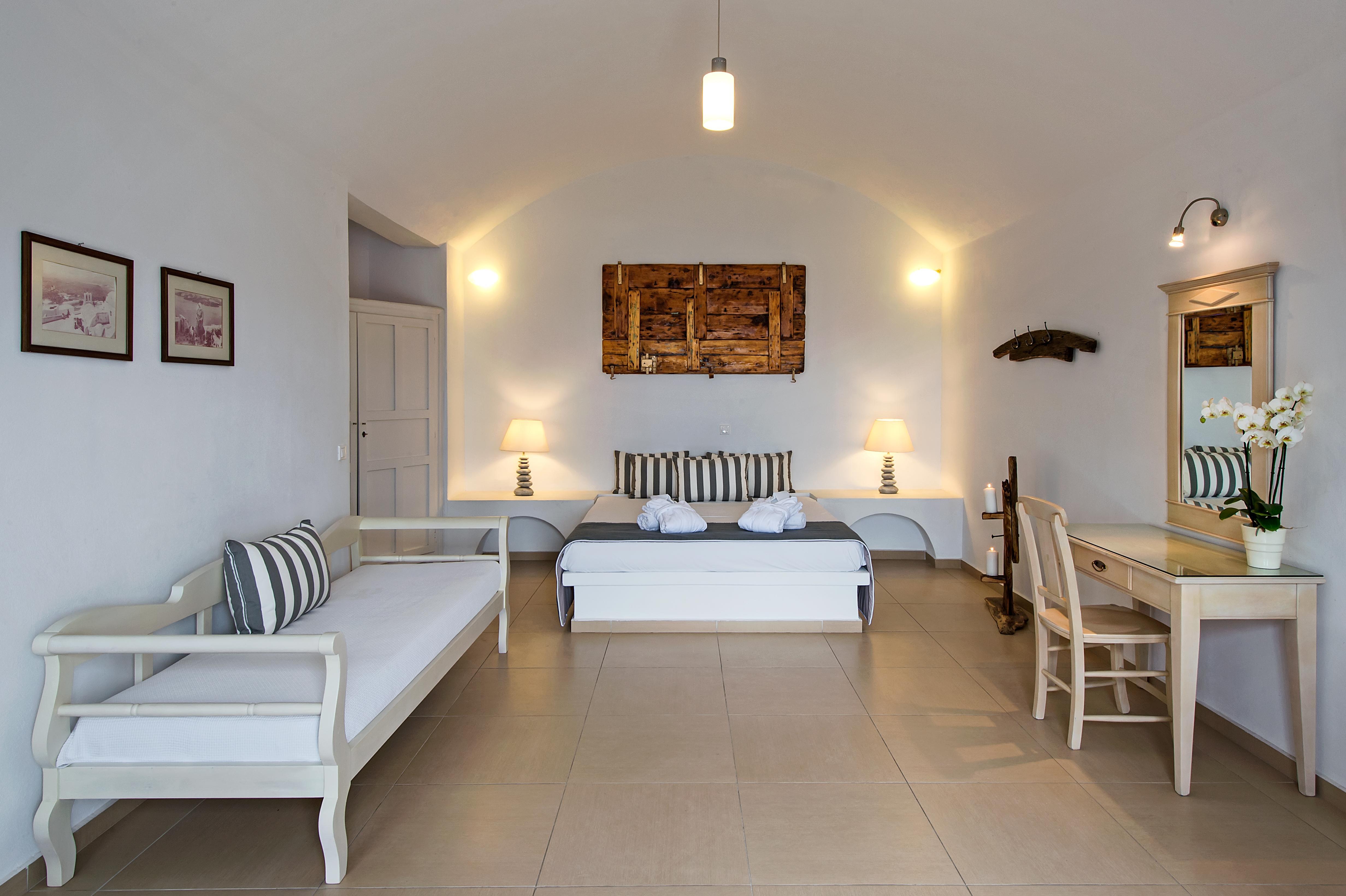 Apanemo & Hotel 3*