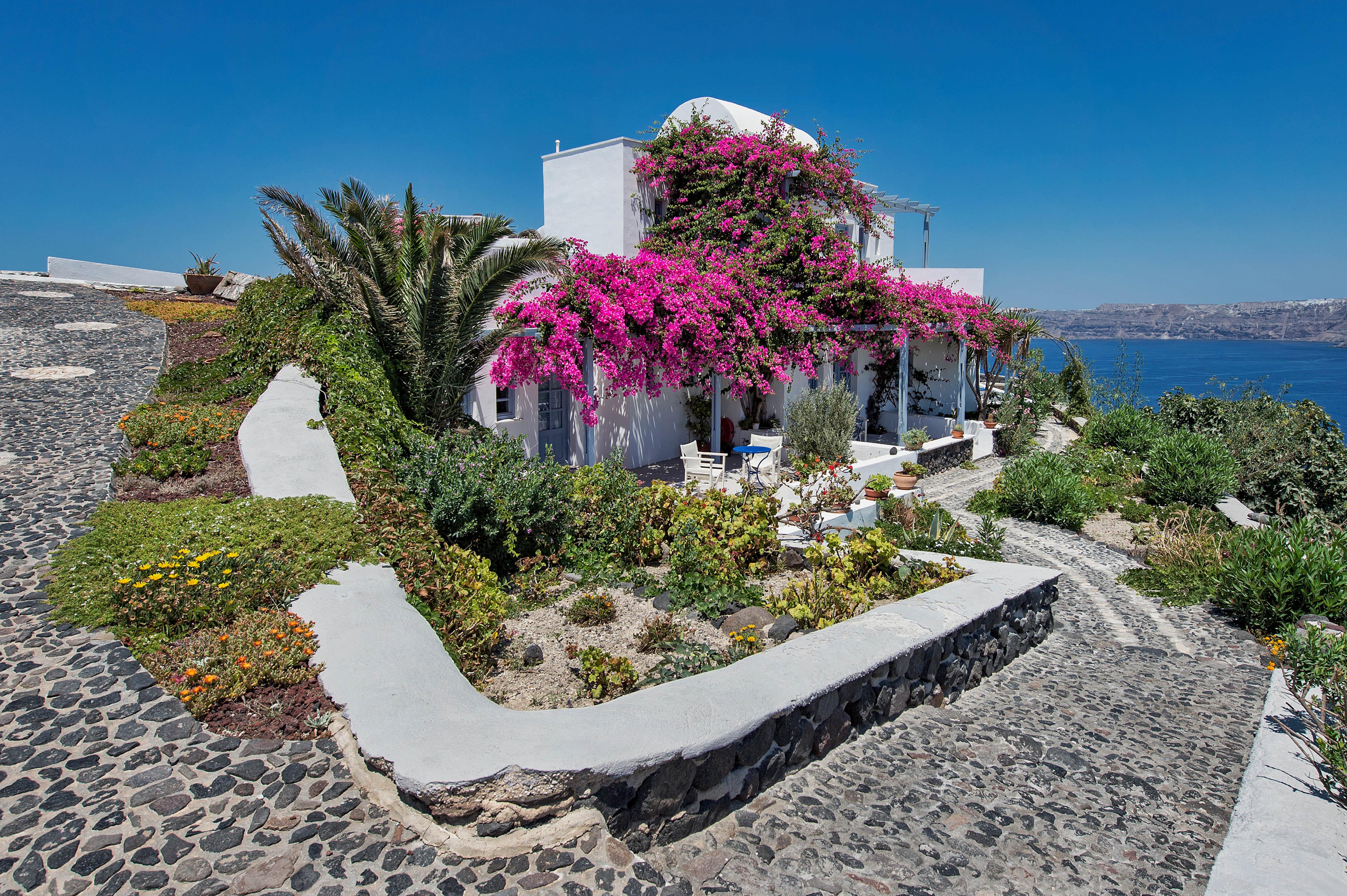 Apanemo & 3* Akrotiri (Santorini)