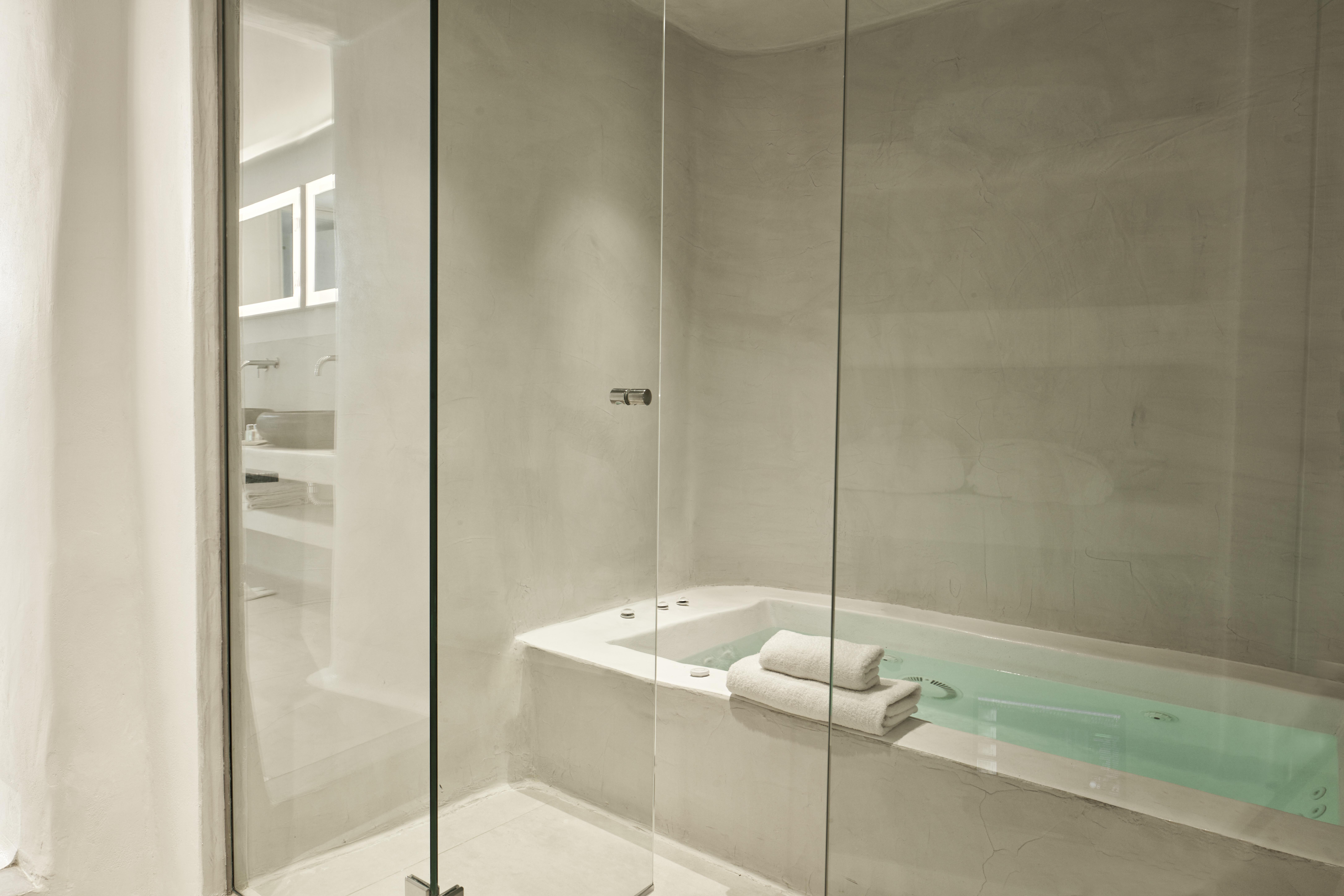 Hotel Cosmopolitan - Small Luxury Of The World