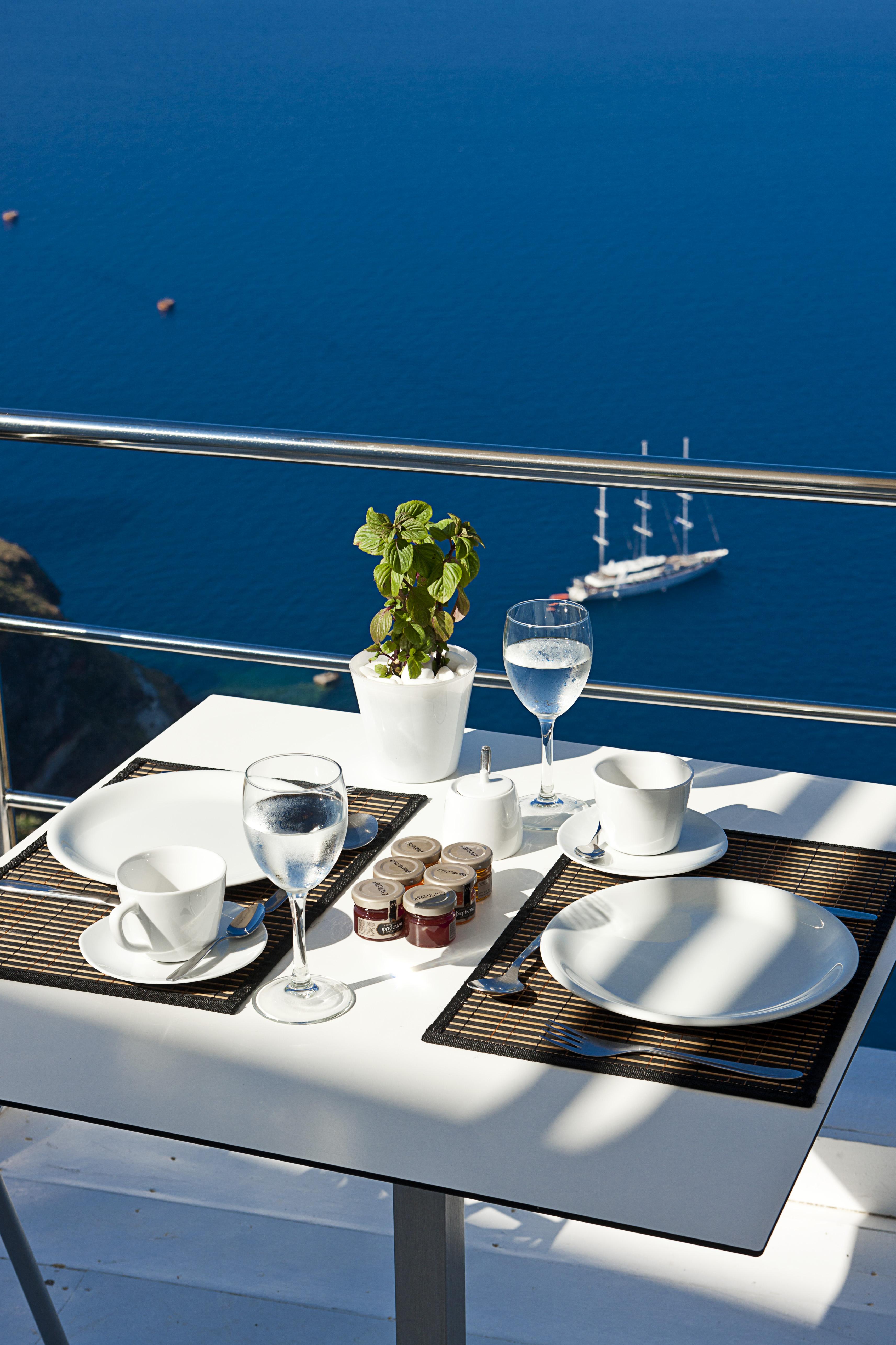Cosmopolitan - Small Luxury Of The World Hotel 4*
