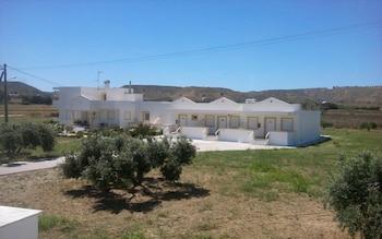 Aparthotel Nikos 2 &