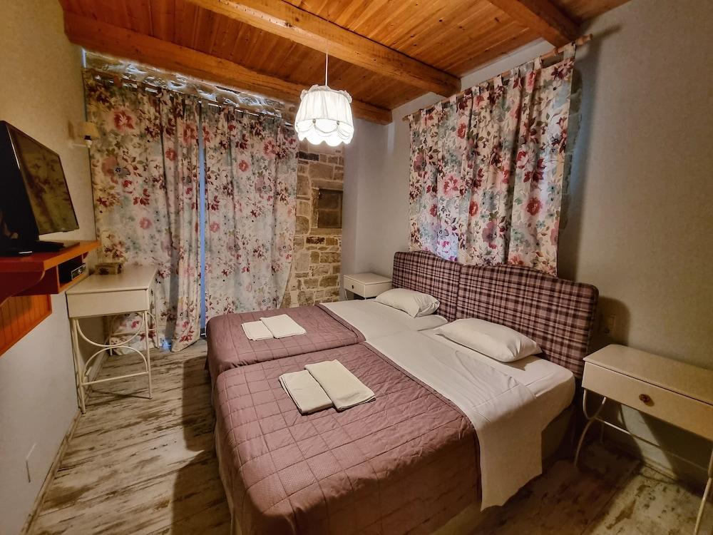 Apartment Asion Lithos Kato Asites