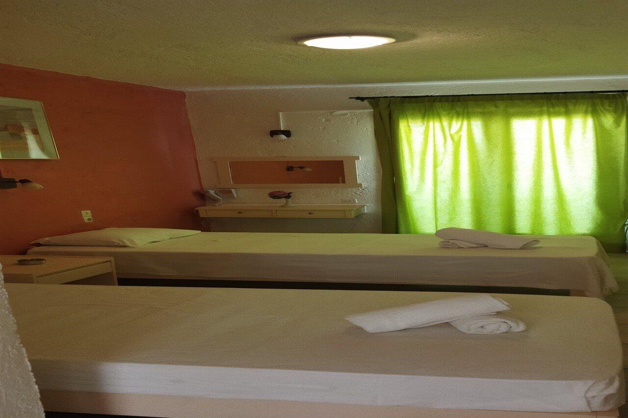 Hotel Cleo 250m From The Malia (Crete)