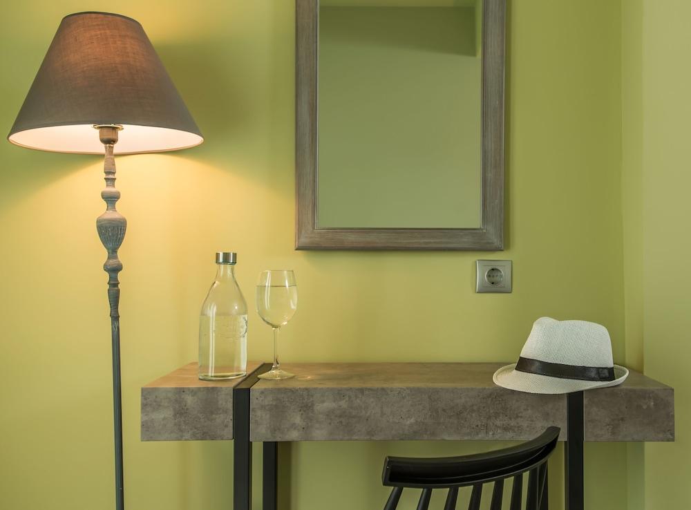 Mirabilia Boutique 3*