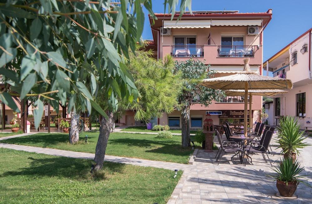 Castro De Lux Toroni