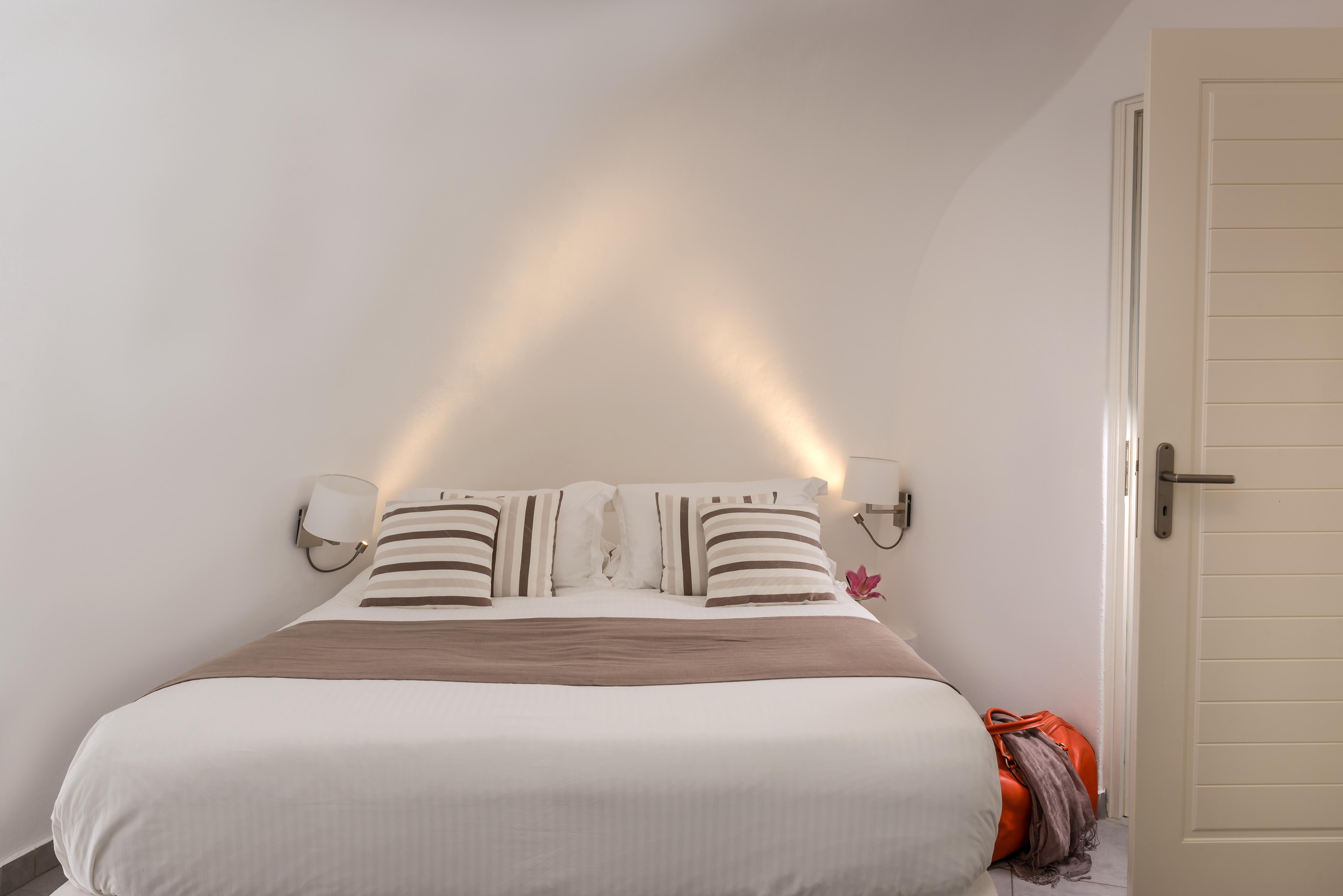 White Santorini Hotel 3*