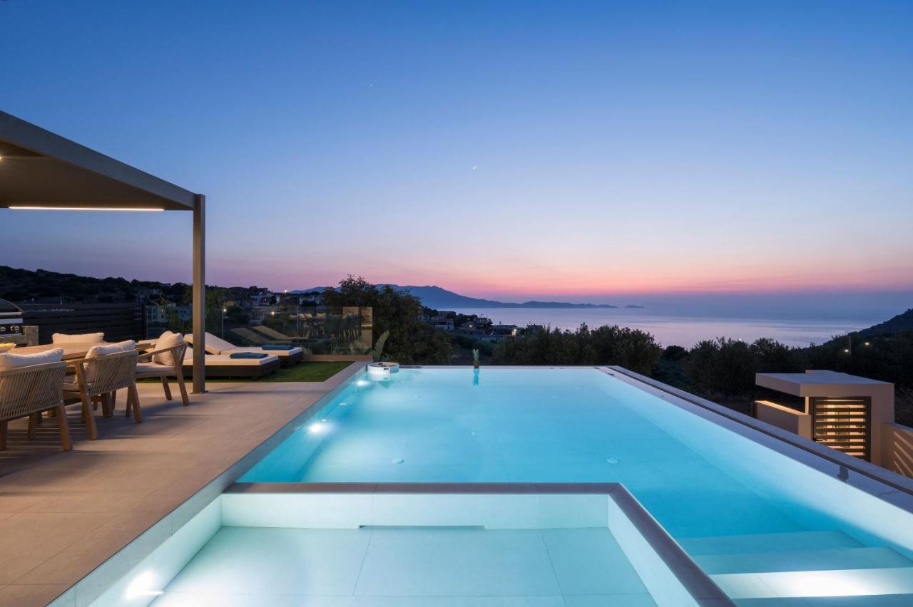 Villa Ekphrasis With Sea View And Jacuzzi Ravdhoukha